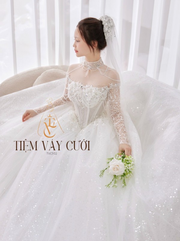 TVC502 Đầm Cưới Cô Dâu, Váy Cưới Tiệc Làm Lễ, Kim Sa, Cúp Ngực, Dài Tay, Tùng Xếp Ly